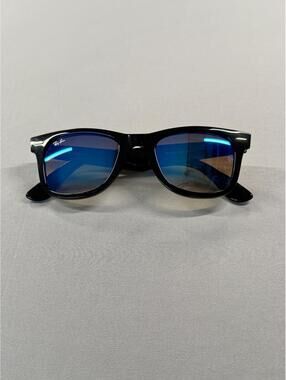 Ray-Ban | 50-22-150 | Wayfarer Sunglasses Polarized